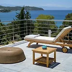 On The Rocks Villa *