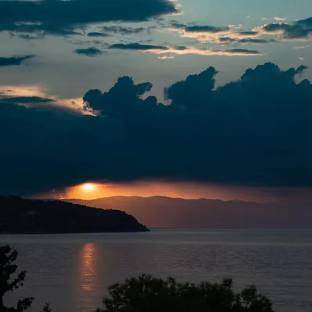On The Rocks Villa *