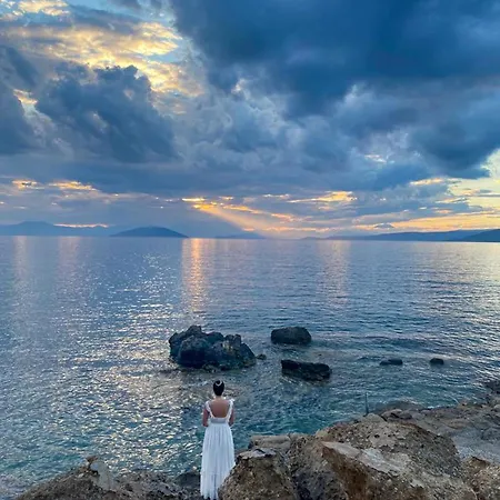 On The Rocks * Κοιλάδα