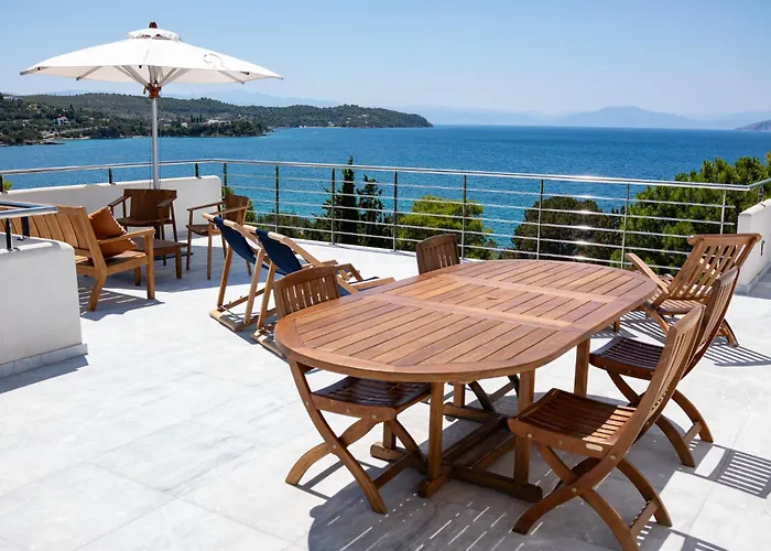 Villa On The Rocks *